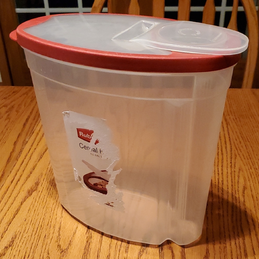 Rubbermaid Flex and Seal Cereal Keeper Food Storage Container, 1.5 Gallon/5.68 L